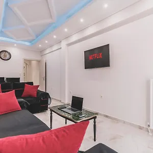 https://apt-kartell-luxury-center.hotelschalkidiki.net